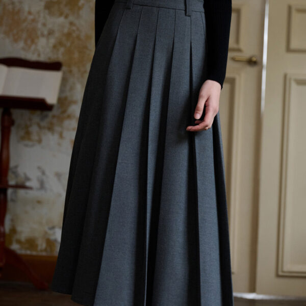 Linda Versatile Silhouette A-line Pleats Skirt